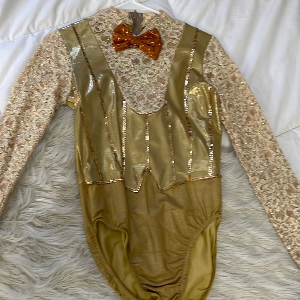 Woman costume